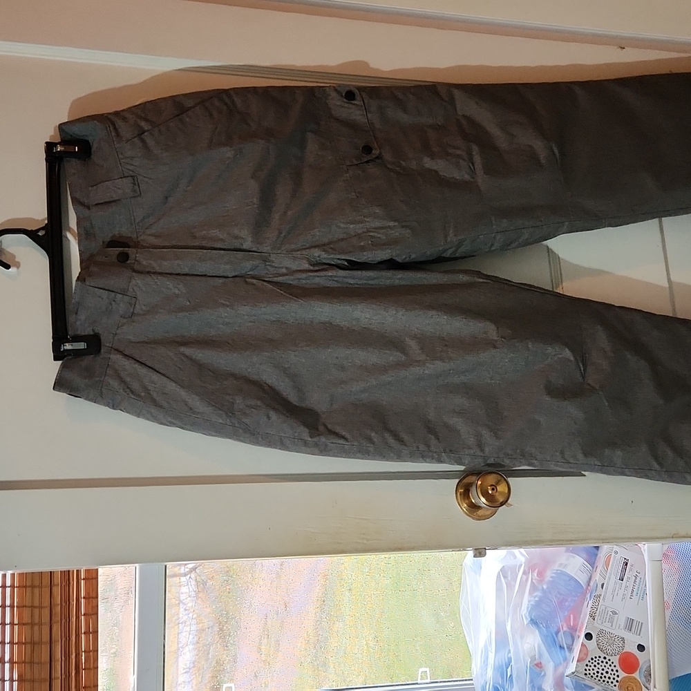 Mountain Ridge snow pants - Picture 1 of 7